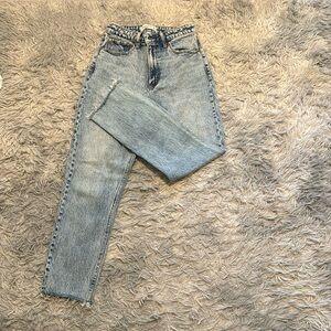 Abercrombie light wash mom jeans. Curve love size 26. Never worn.